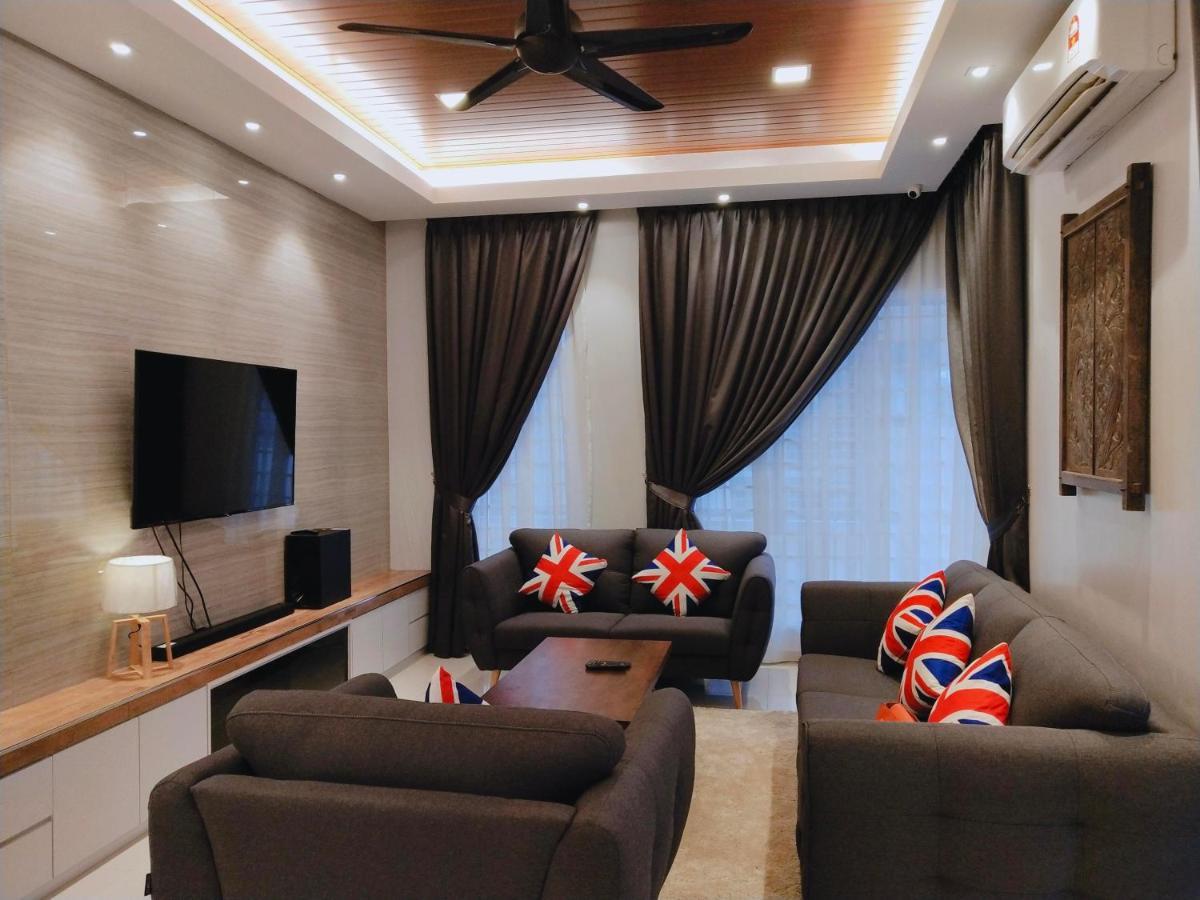 Sea Lion Kuala Selangor Semi-Detached Homestay Exterior photo